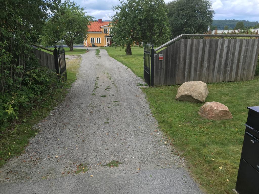 Lilla Skottek Villa อุลริเซฮามน์ ภายนอก รูปภาพ